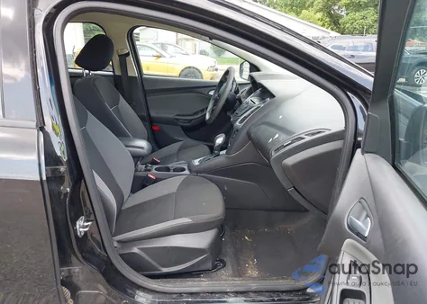 2014 Ford Focus Se z USA, uszkodzony, nr VIN 1FADP3K25EL421334